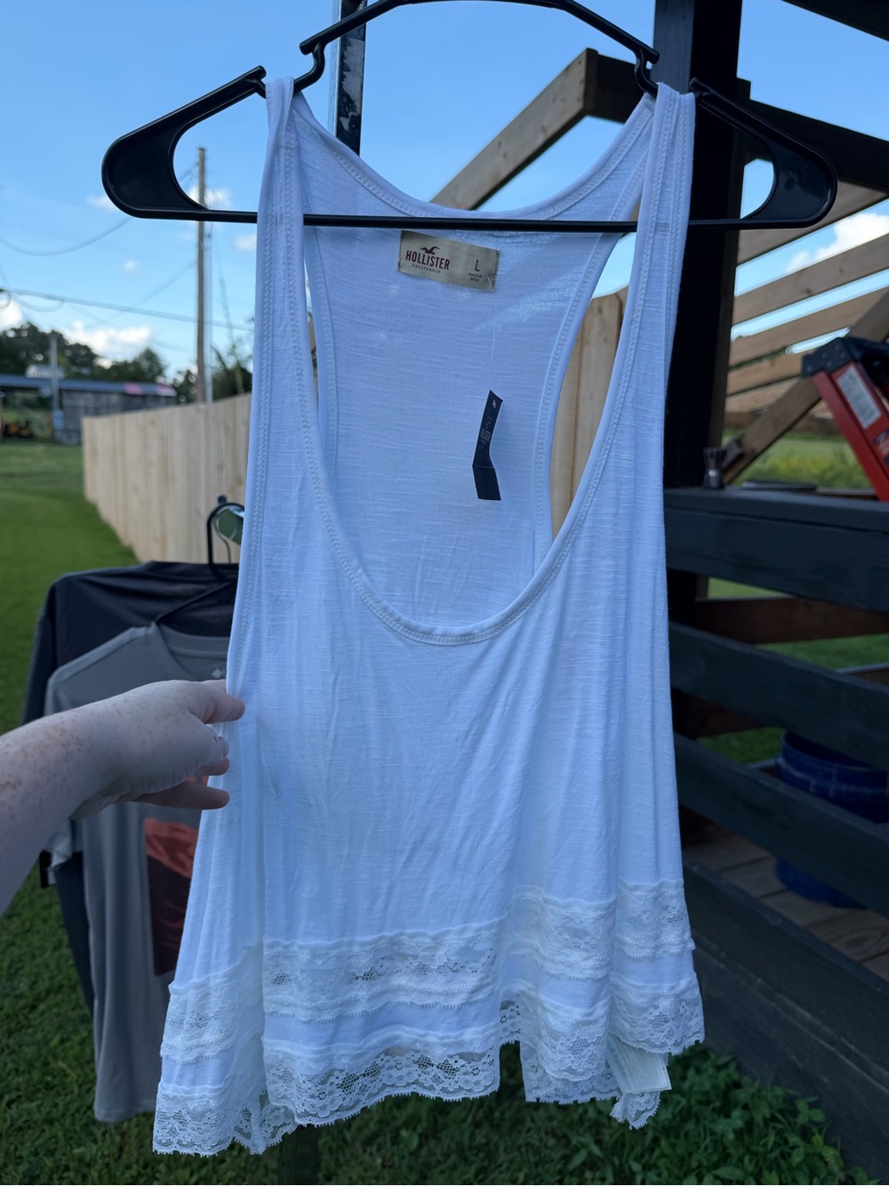 Hollister White Lace-Hem Scoop Neck Tank